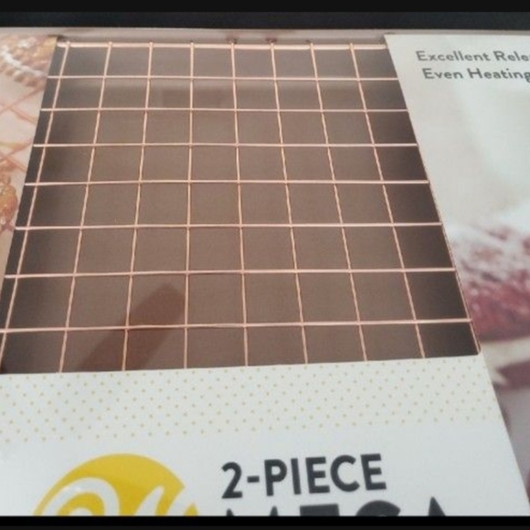 Wilton 2pc MEGA Copper Cookie Sheet 15x21 - Picture 4 of 4